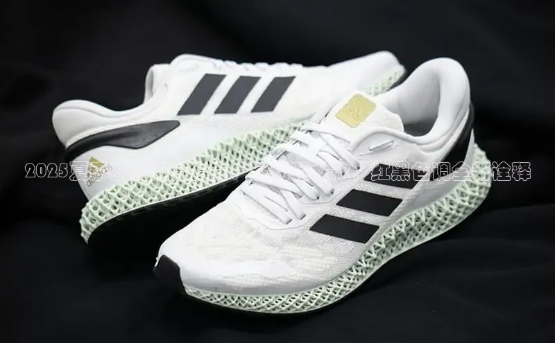 2025夏季新品潮流指南：运动鞋女款，红黑色调全新诠释