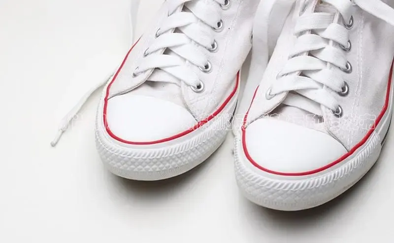 革新时尚潮流：2025新款耐克男款运动鞋发布